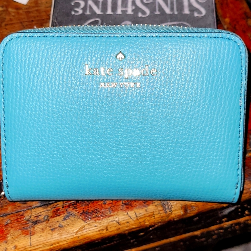 Small 6 card slot Kate Spade wallet